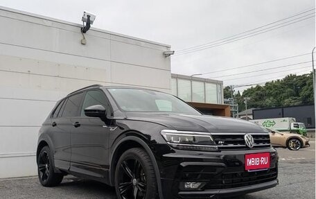 Volkswagen Tiguan II, 2020 год, 2 590 000 рублей, 3 фотография