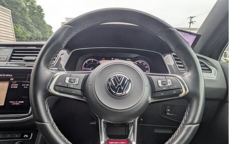 Volkswagen Tiguan II, 2020 год, 2 590 000 рублей, 13 фотография