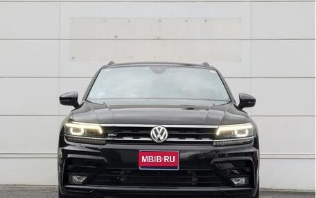 Volkswagen Tiguan II, 2020 год, 2 590 000 рублей, 2 фотография