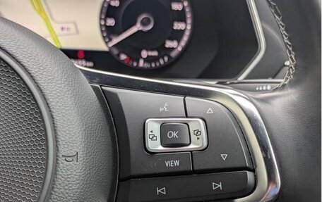 Volkswagen Tiguan II, 2020 год, 2 590 000 рублей, 24 фотография
