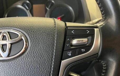 Toyota Land Cruiser Prado 150 рестайлинг 2, 2022 год, 5 990 000 рублей, 17 фотография