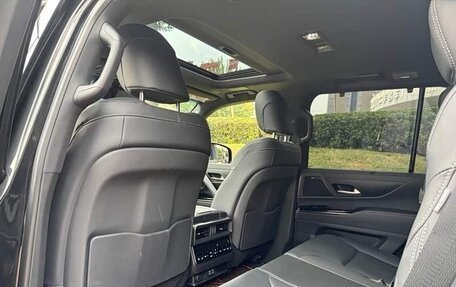 Lexus LX, 2023 год, 14 500 099 рублей, 9 фотография