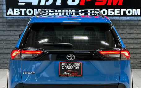 Toyota RAV4, 2020 год, 2 630 000 рублей, 7 фотография