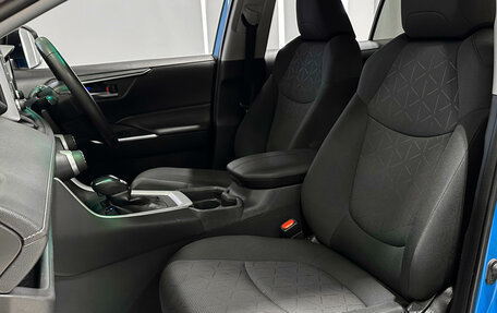 Toyota RAV4, 2020 год, 2 630 000 рублей, 15 фотография