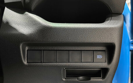 Toyota RAV4, 2020 год, 2 630 000 рублей, 18 фотография