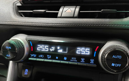 Toyota RAV4, 2020 год, 2 630 000 рублей, 24 фотография