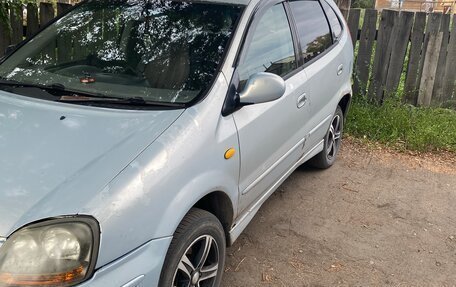 Nissan Tino, 1999 год, 200 000 рублей, 3 фотография