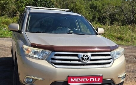 Toyota Highlander III, 2012 год, 2 400 000 рублей, 1 фотография