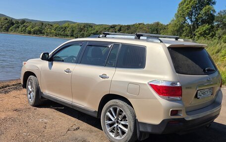 Toyota Highlander III, 2012 год, 2 400 000 рублей, 6 фотография