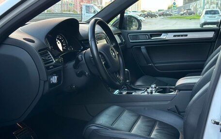 Volkswagen Touareg III, 2018 год, 3 200 000 рублей, 13 фотография