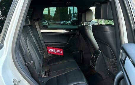 Volkswagen Touareg III, 2018 год, 3 200 000 рублей, 14 фотография