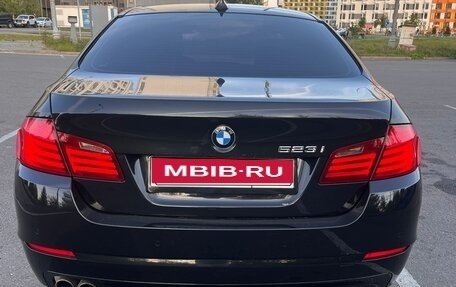 BMW 5 серия, 2010 год, 1 500 000 рублей, 7 фотография