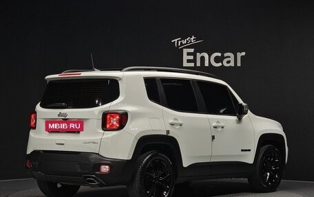 Jeep Renegade I рестайлинг, 2022 год, 1 560 000 рублей, 3 фотография
