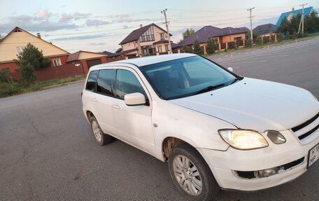 Mitsubishi Airtrek, 2002 год, 488 888 рублей, 6 фотография