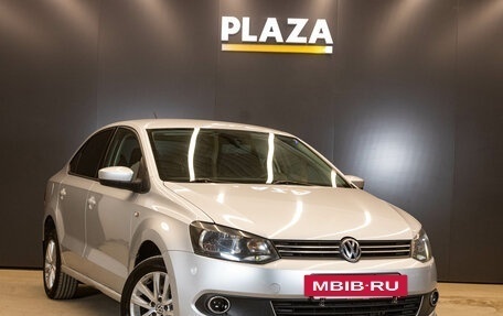 Volkswagen Polo VI (EU Market), 2013 год, 700 000 рублей, 2 фотография