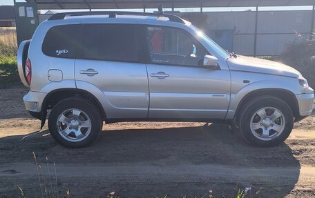 Chevrolet Niva I рестайлинг, 2012 год, 430 000 рублей, 4 фотография