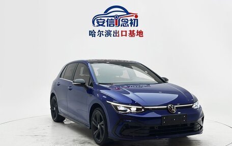 Volkswagen Golf VIII, 2022 год, 1 900 000 рублей, 3 фотография