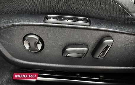 Volkswagen Golf VIII, 2022 год, 1 900 000 рублей, 14 фотография