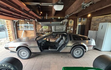 DeLorean DMC-12, 1982 год, 8 000 000 рублей, 3 фотография