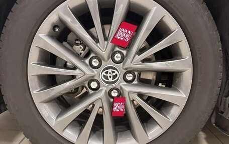 Toyota Camry, 2017 год, 2 600 000 рублей, 6 фотография