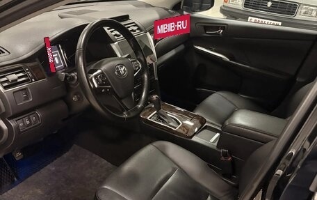 Toyota Camry, 2017 год, 2 600 000 рублей, 16 фотография