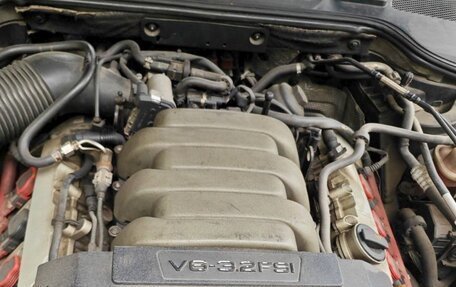 Audi A8, 2006 год, 850 000 рублей, 16 фотография
