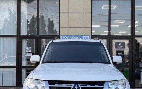 Mitsubishi Pajero IV, 2011 год, 1 825 000 рублей, 2 фотография