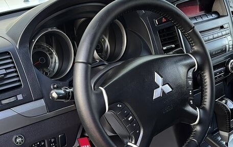 Mitsubishi Pajero IV, 2011 год, 1 825 000 рублей, 17 фотография