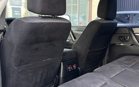 Mitsubishi Pajero IV, 2011 год, 1 825 000 рублей, 23 фотография