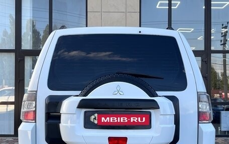 Mitsubishi Pajero IV, 2011 год, 1 825 000 рублей, 32 фотография