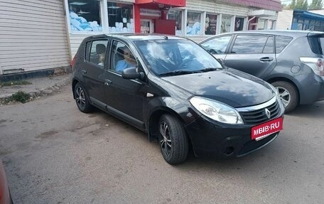 Renault Sandero I, 2010 год, 300 000 рублей, 10 фотография
