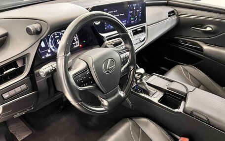 Lexus ES VII, 2021 год, 4 380 000 рублей, 19 фотография
