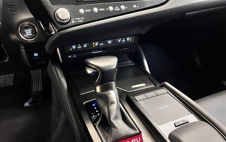Lexus ES VII, 2021 год, 4 380 000 рублей, 17 фотография