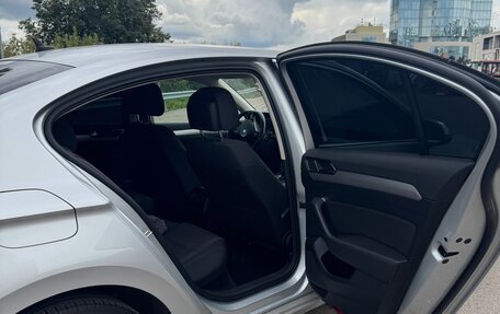 Volkswagen Passat B8 рестайлинг, 2017 год, 1 850 000 рублей, 6 фотография