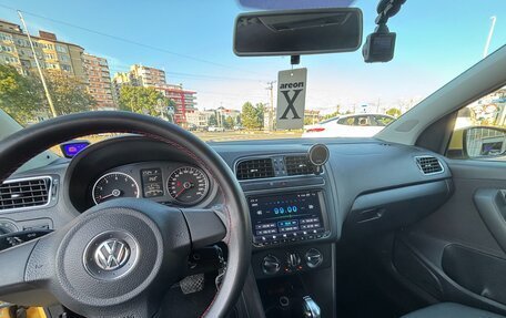 Volkswagen Polo VI (EU Market), 2011 год, 880 000 рублей, 6 фотография