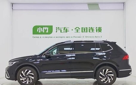 Volkswagen Tiguan II, 2022 год, 2 523 000 рублей, 3 фотография