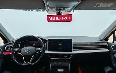 Volkswagen Tiguan II, 2022 год, 2 523 000 рублей, 7 фотография