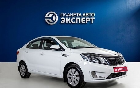KIA Rio III рестайлинг, 2011 год, 690 000 рублей, 3 фотография