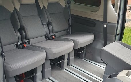 Volkswagen Multivan, 2023 год, 5 850 000 рублей, 10 фотография