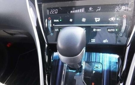 Toyota Harrier, 2017 год, 2 340 000 рублей, 16 фотография