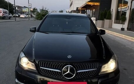 Mercedes-Benz C-Класс, 2008 год, 975 000 рублей, 3 фотография