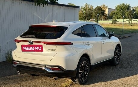 Toyota Venza, 2022 год, 4 699 999 рублей, 3 фотография