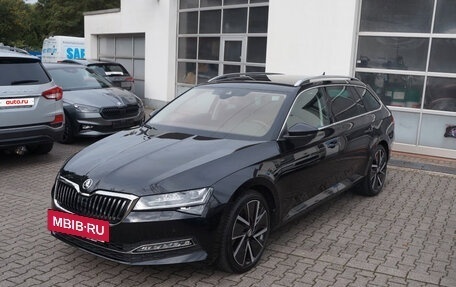 Skoda Superb III рестайлинг, 2023 год, 3 850 000 рублей, 4 фотография