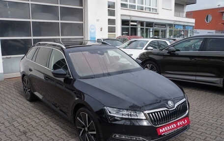 Skoda Superb III рестайлинг, 2023 год, 3 850 000 рублей, 3 фотография