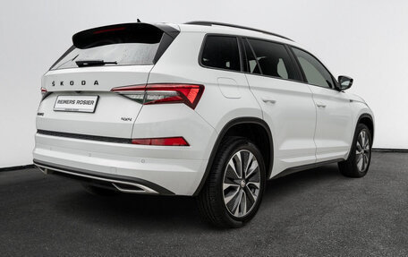 Skoda Kodiaq I, 2023 год, 4 480 000 рублей, 2 фотография