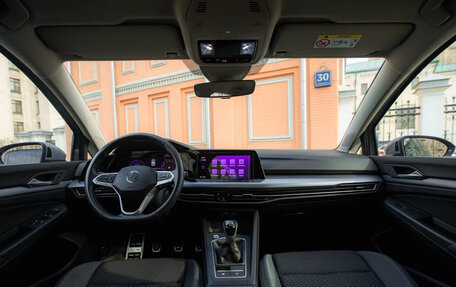 Volkswagen Golf VIII, 2023 год, 2 100 000 рублей, 11 фотография