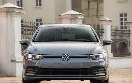 Volkswagen Golf VIII, 2023 год, 2 100 000 рублей, 2 фотография
