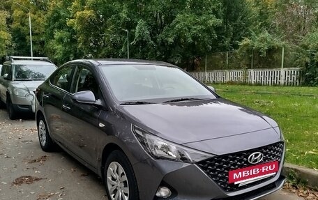 Hyundai Solaris II рестайлинг, 2021 год, 1 750 000 рублей, 3 фотография