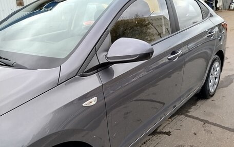 Hyundai Solaris II рестайлинг, 2021 год, 1 750 000 рублей, 9 фотография