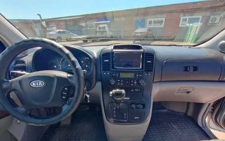 KIA Carnival III, 2008 год, 850 000 рублей, 16 фотография